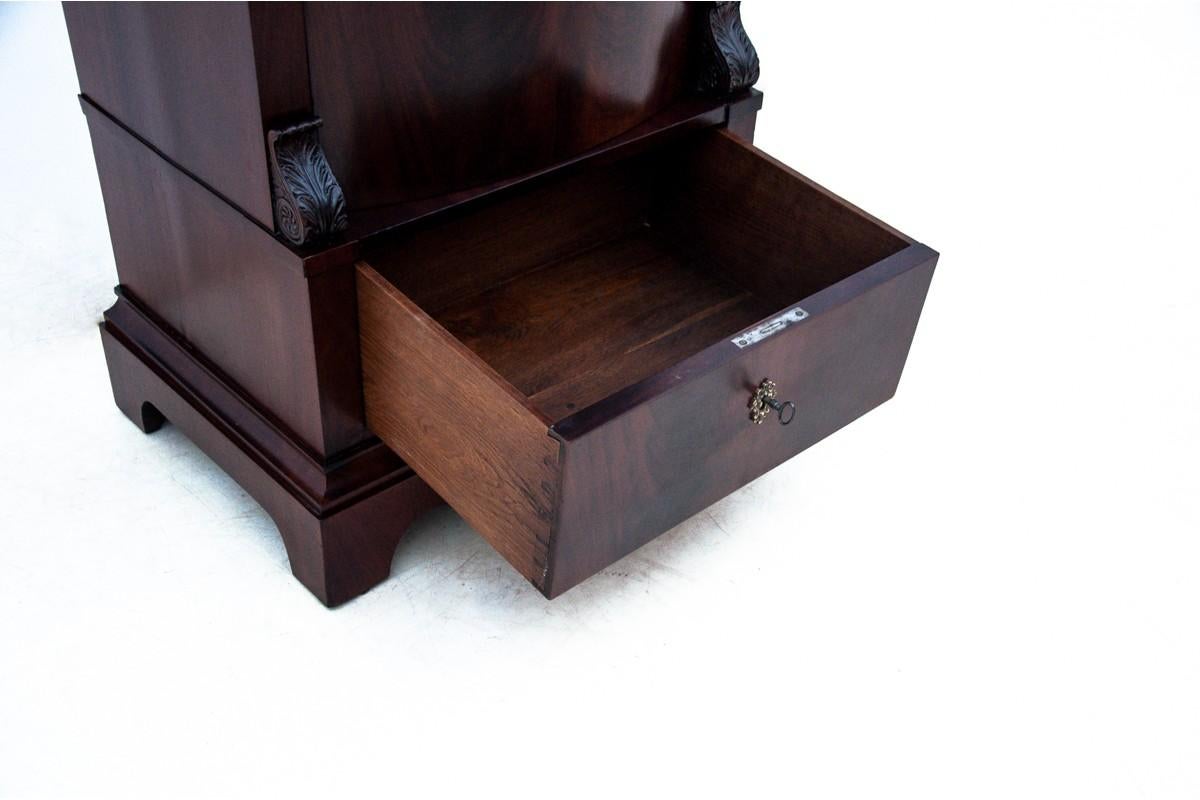 Milieu du XIXe siècle Cabinet Biedermeier, Europe du Nord, vers 1860. en vente