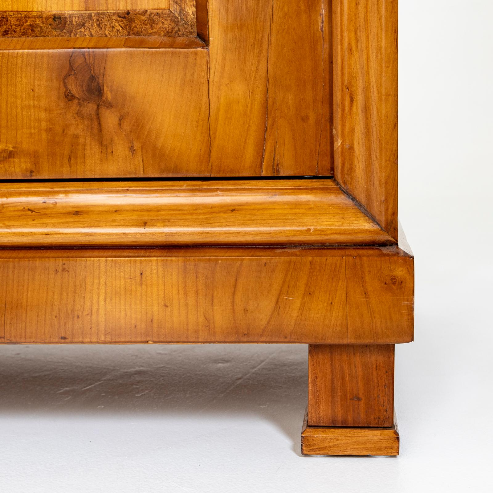 Gabinetto Biedermeier, Germania meridionale, 1830 circa In condizioni buone in vendita a Greding, DE