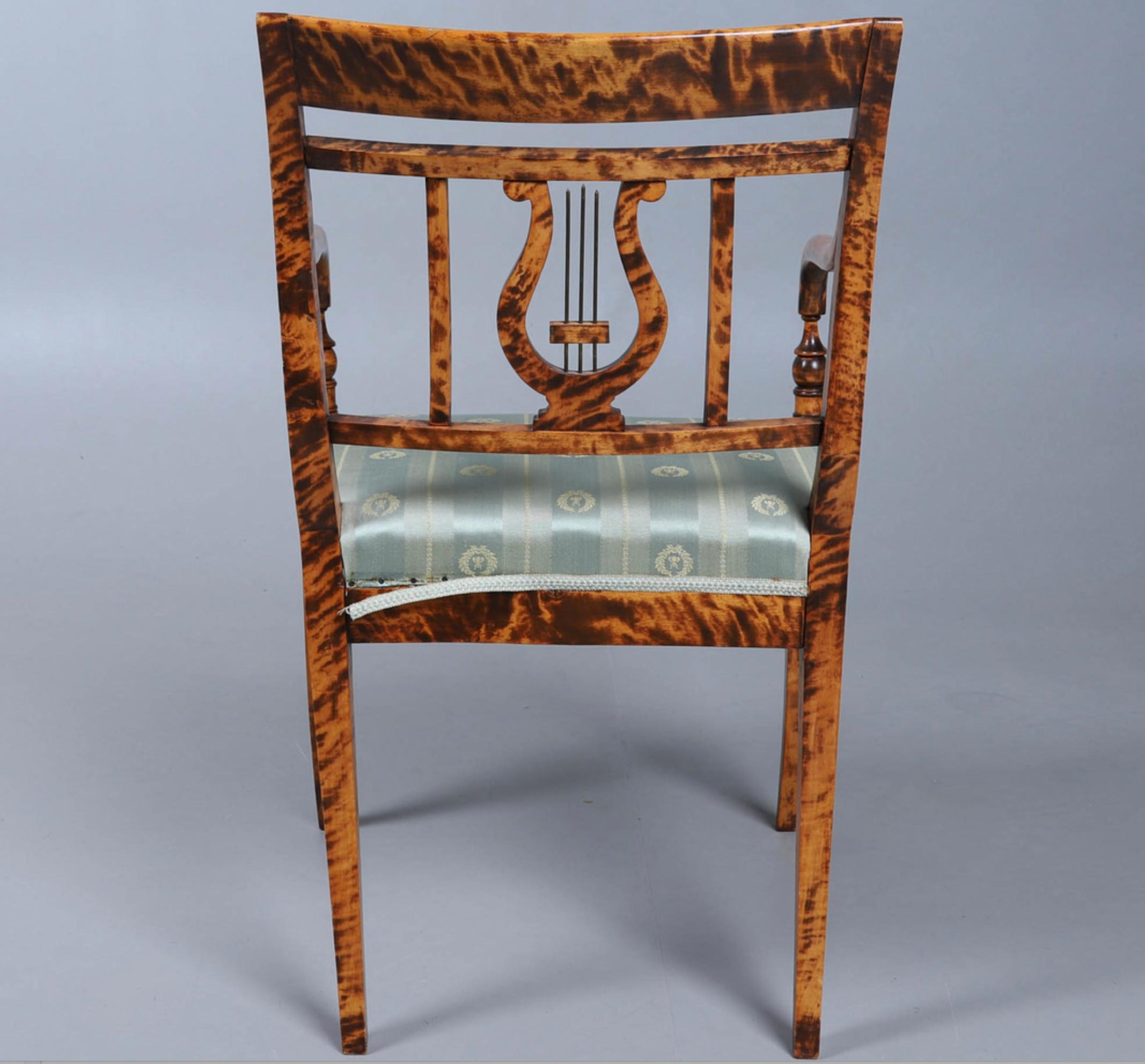 Biedermeier Carver Chairs Swedish Late 1800s Antique Golden Birch square 2+1 In Good Condition For Sale In LONDON, GB