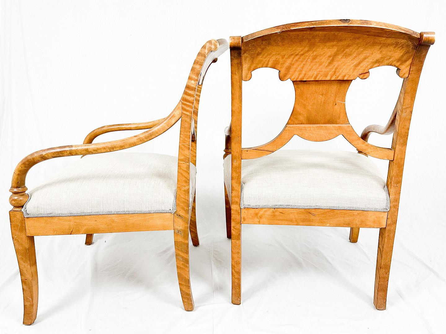 Carved Biedermeier Carver Chairs Swedish Late 1800s Antique Quilted Golden Birch Round For Sale