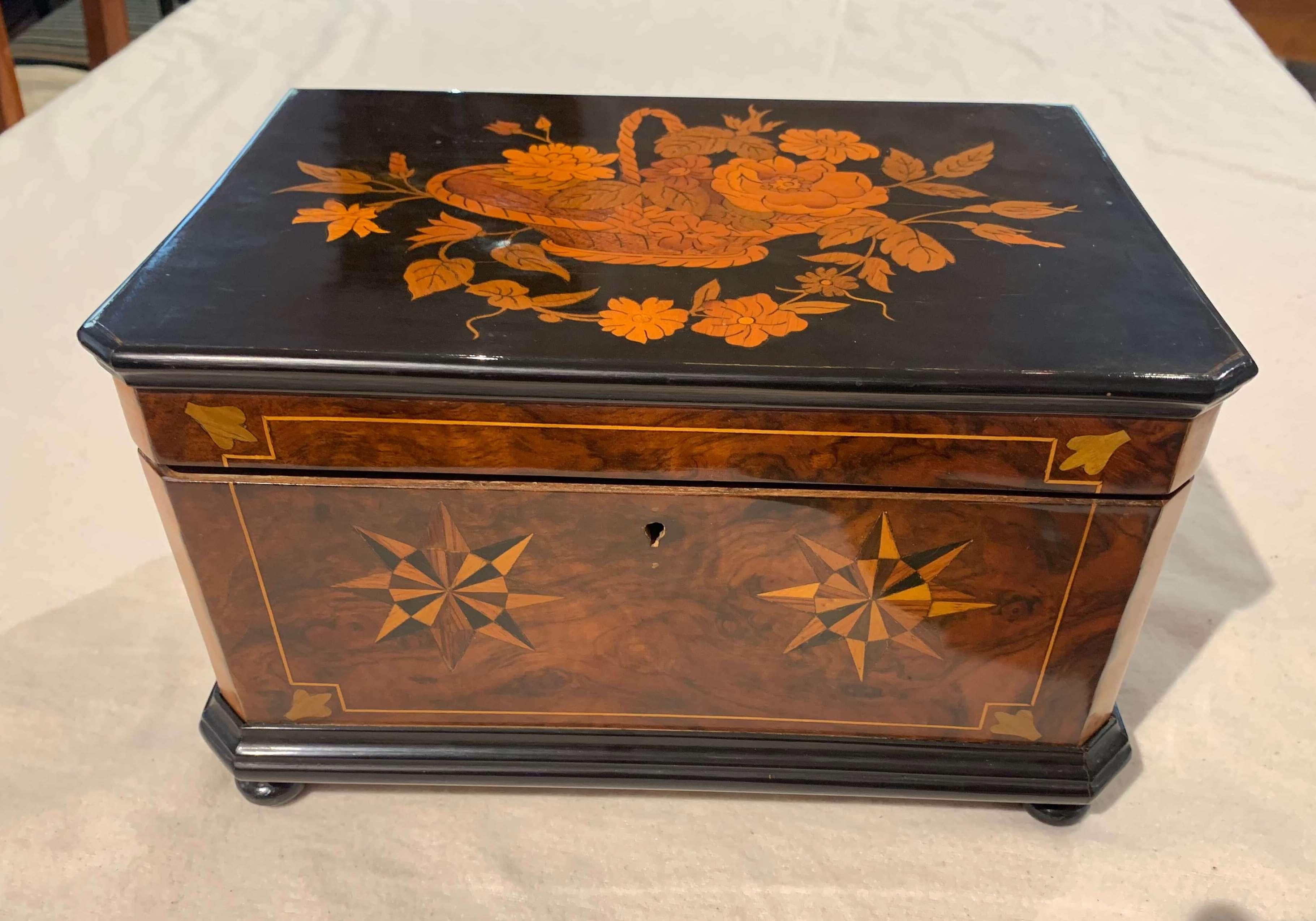 Biedermeier Box, Ebony, Walnut and Inlays, South Germany, circa 1850 5