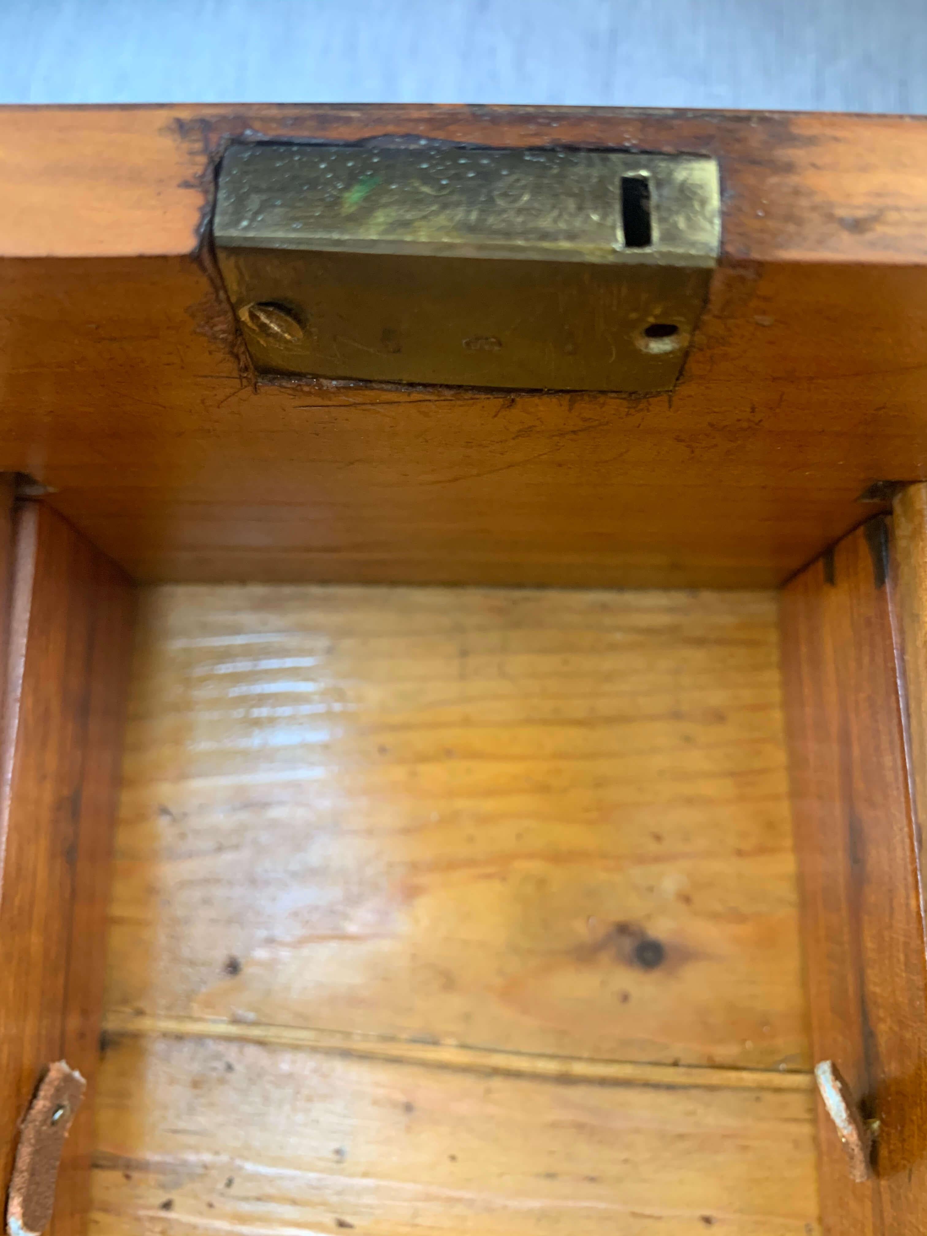 Biedermeier Box, Nussbaum Roots Furnier mit Inlays, Süddeutschland 11