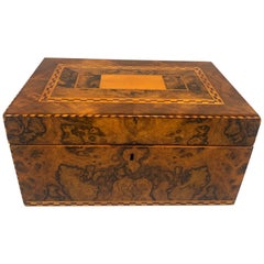 Biedermeier Box, Nussbaum Roots Furnier mit Inlays, Süddeutschland