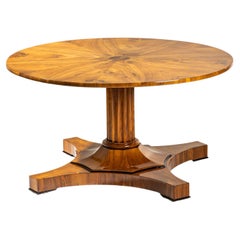 Biedermeier Center Table in Walnut, early 19th Century
