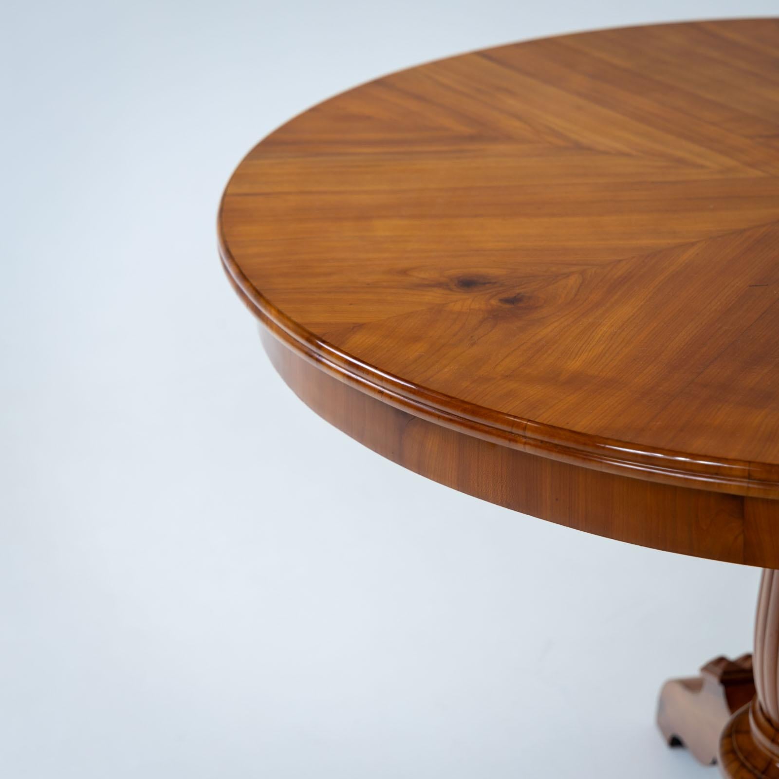Biedermeier Center Table, Mid-19th Century In Good Condition For Sale In Greding, DE