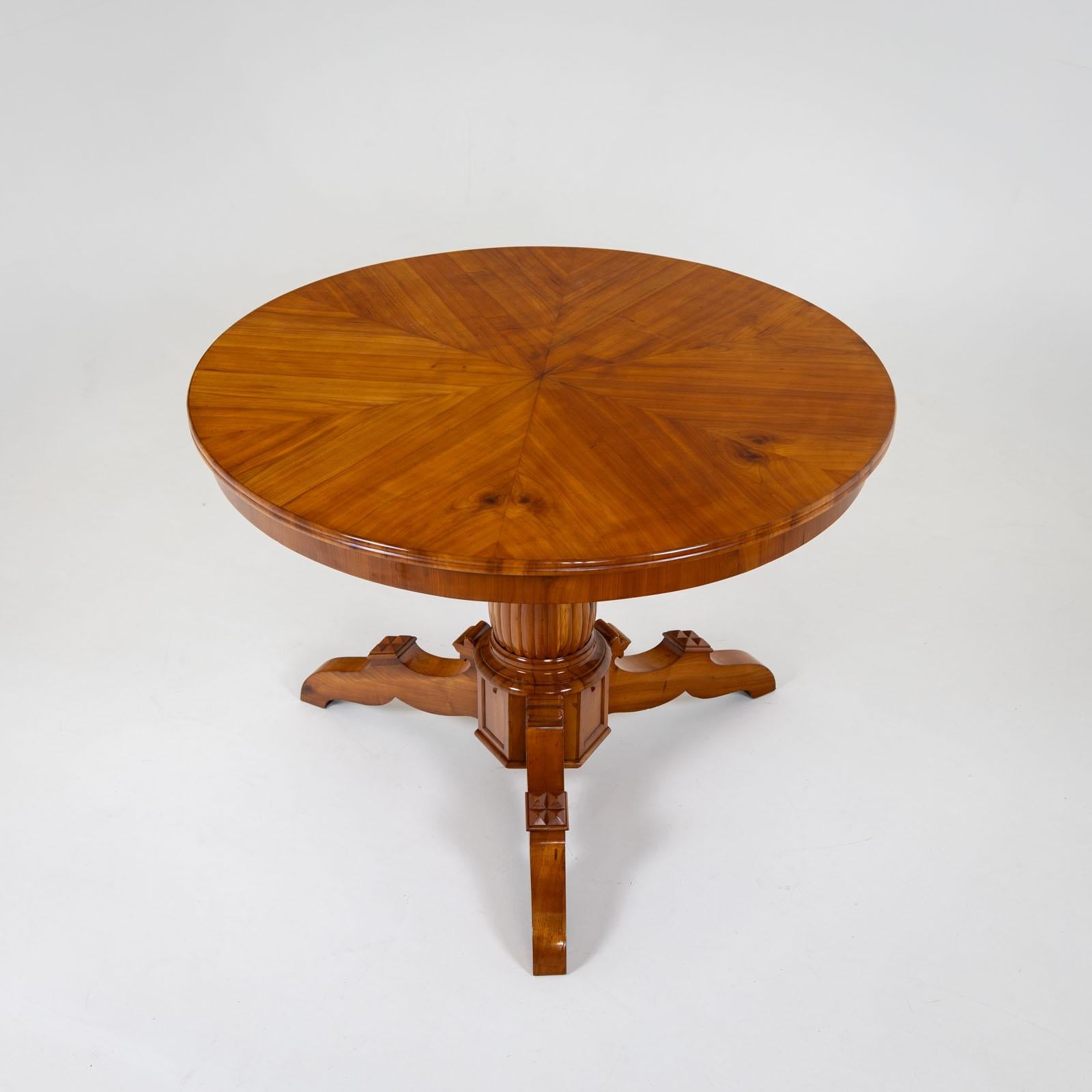 Biedermeier Center Table, Mid-19th Century For Sale 3
