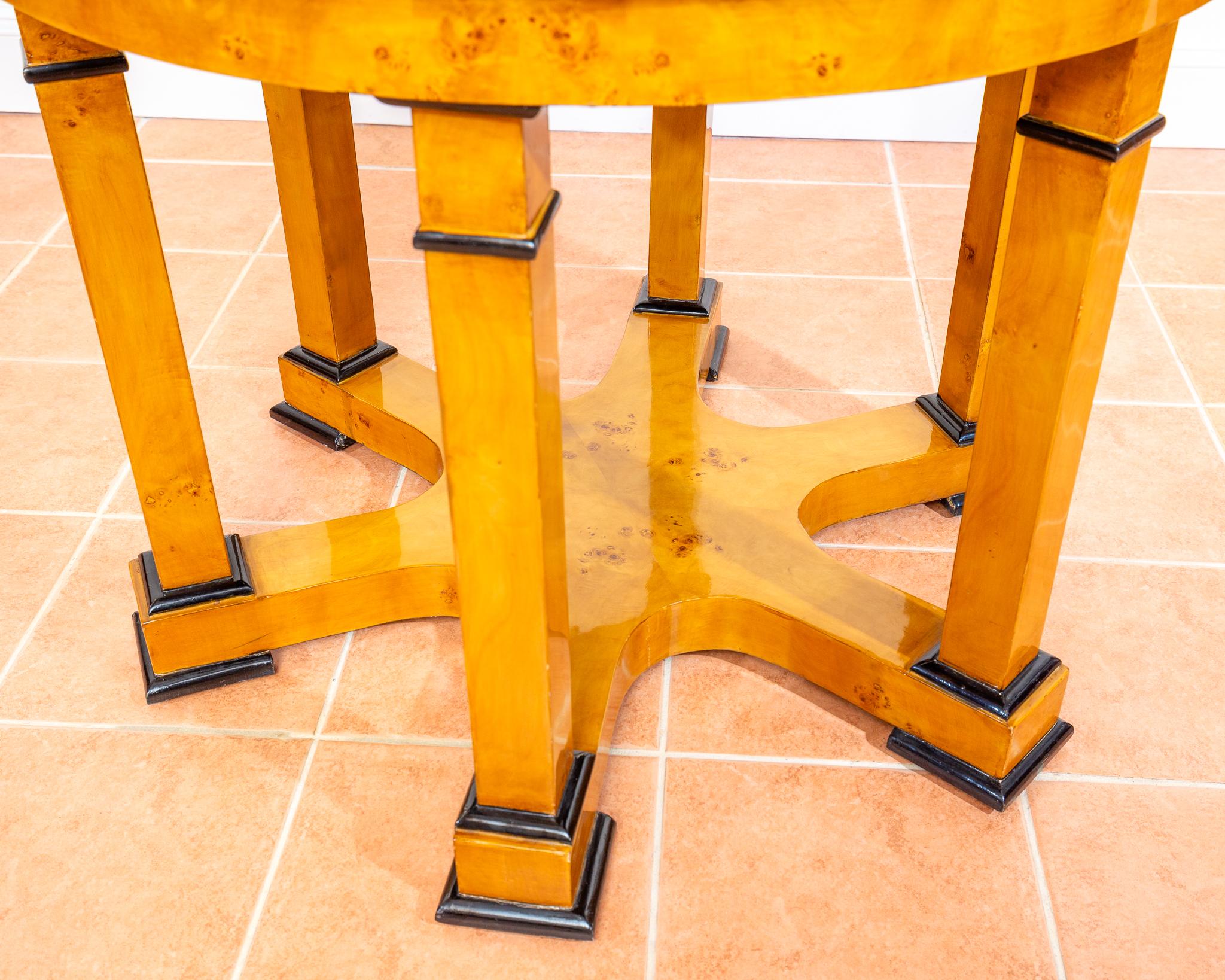 Mesa de centro Biedermeier Rubia Abedul Carelia Casa de campo Finlandesa Rusa en venta 12