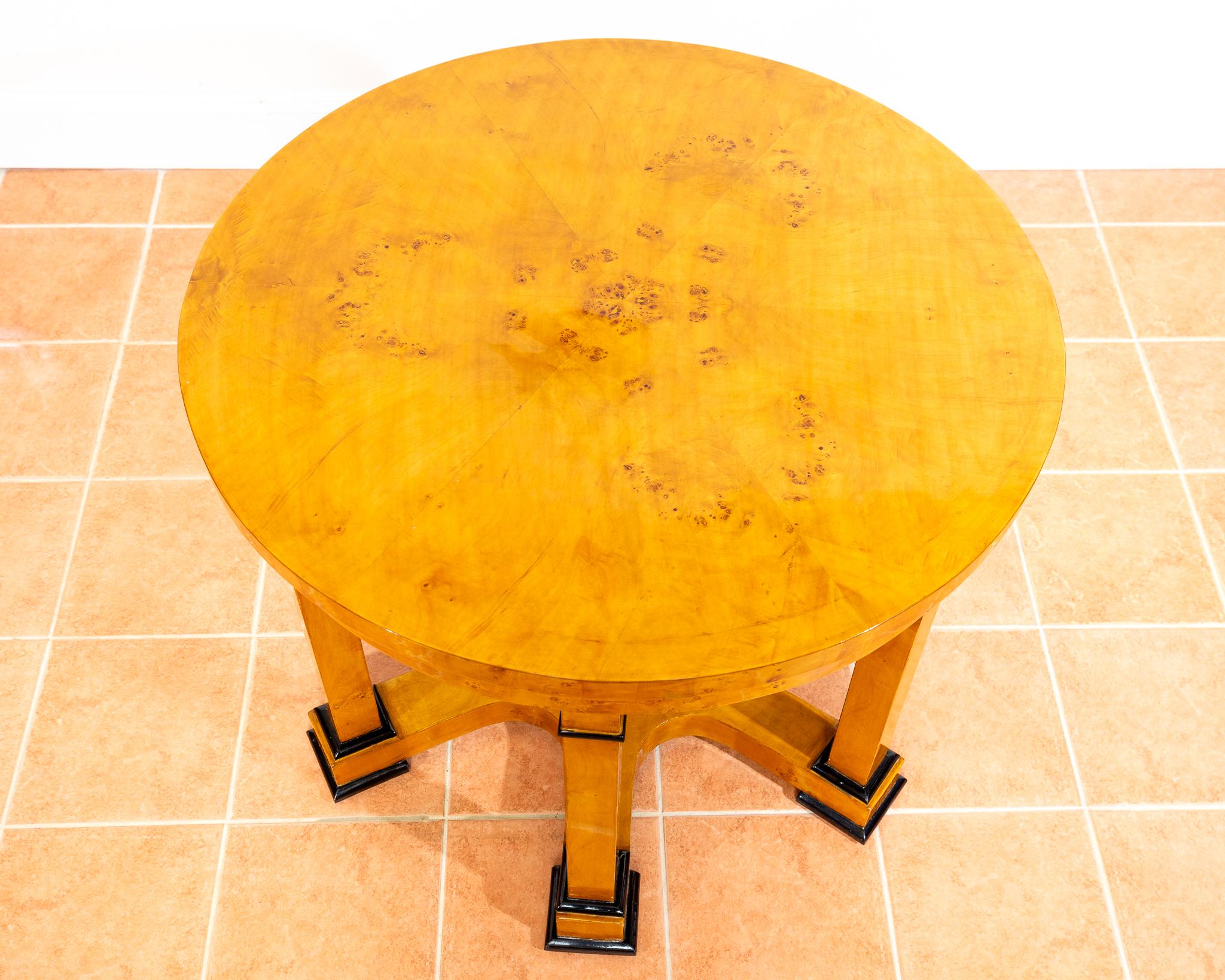 Mesa de centro Biedermeier Rubia Abedul Carelia Casa de campo Finlandesa Rusa en venta 13