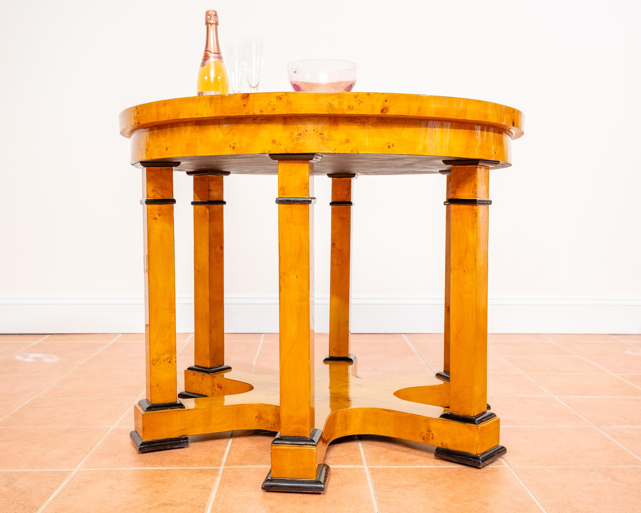 Mesa de centro Biedermeier Rubia Abedul Carelia Casa de campo Finlandesa Rusa en venta 14