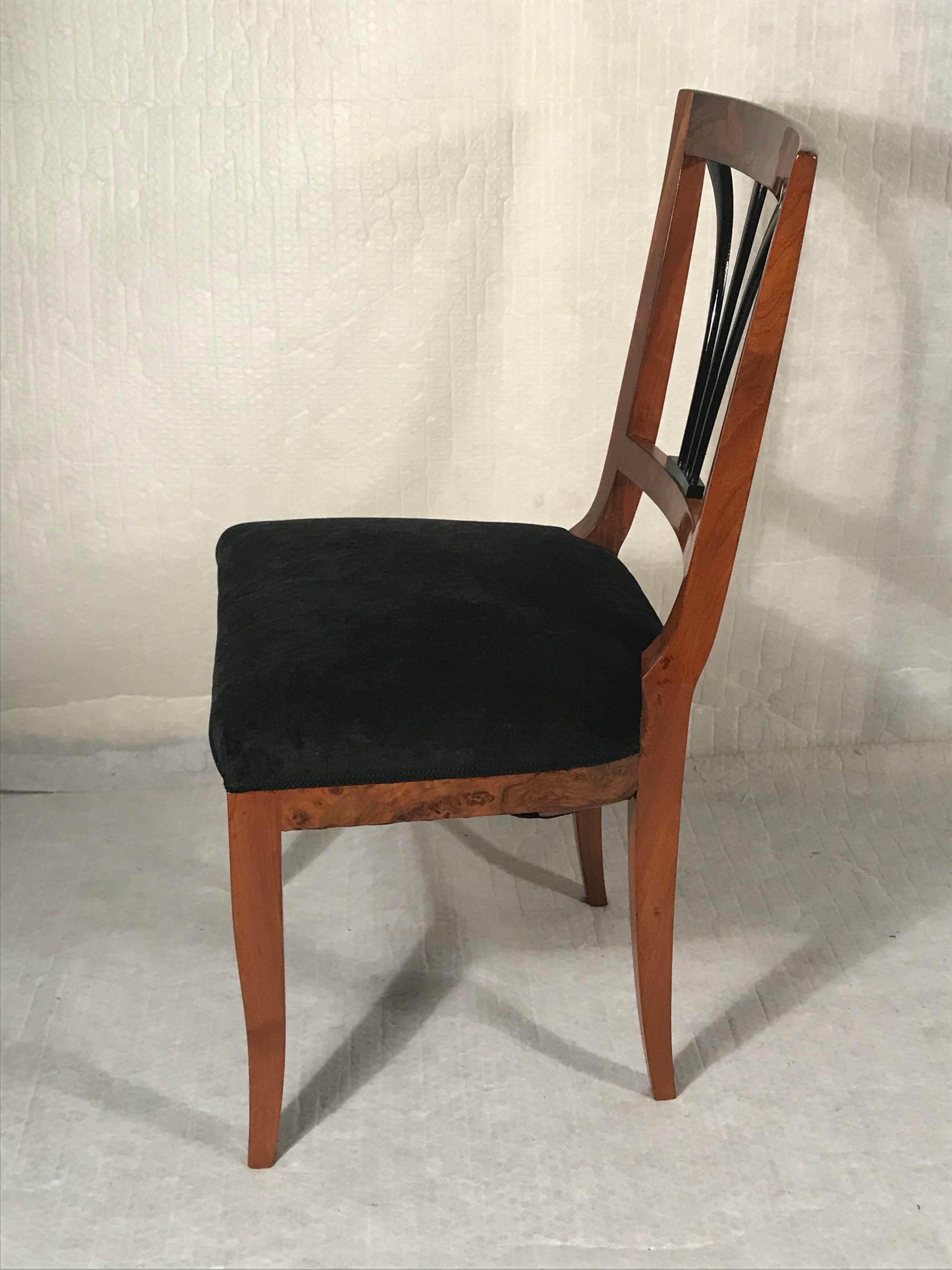 Veneer Biedermeier Chair, 1820-30, Walnut For Sale