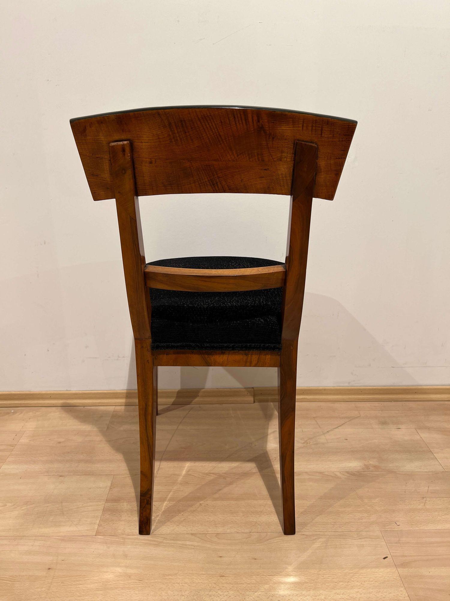Biedermeier Chair, Cherry Wood and Ink, South Germany, circa 1820 For Sale 6