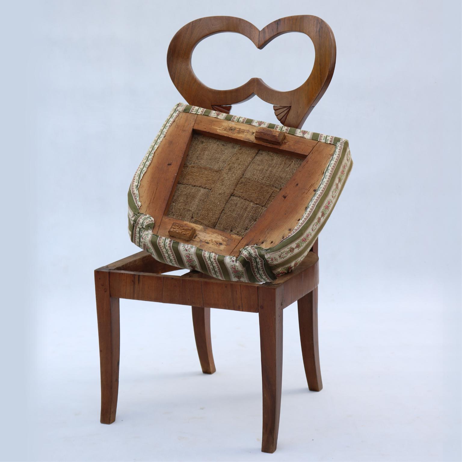 Biedermeier Chair in Walnut 1820s 1