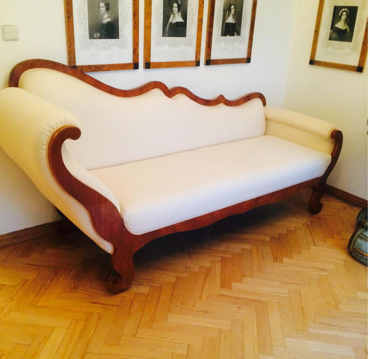 19th Century Biedermeier Chaise Longue For Sale