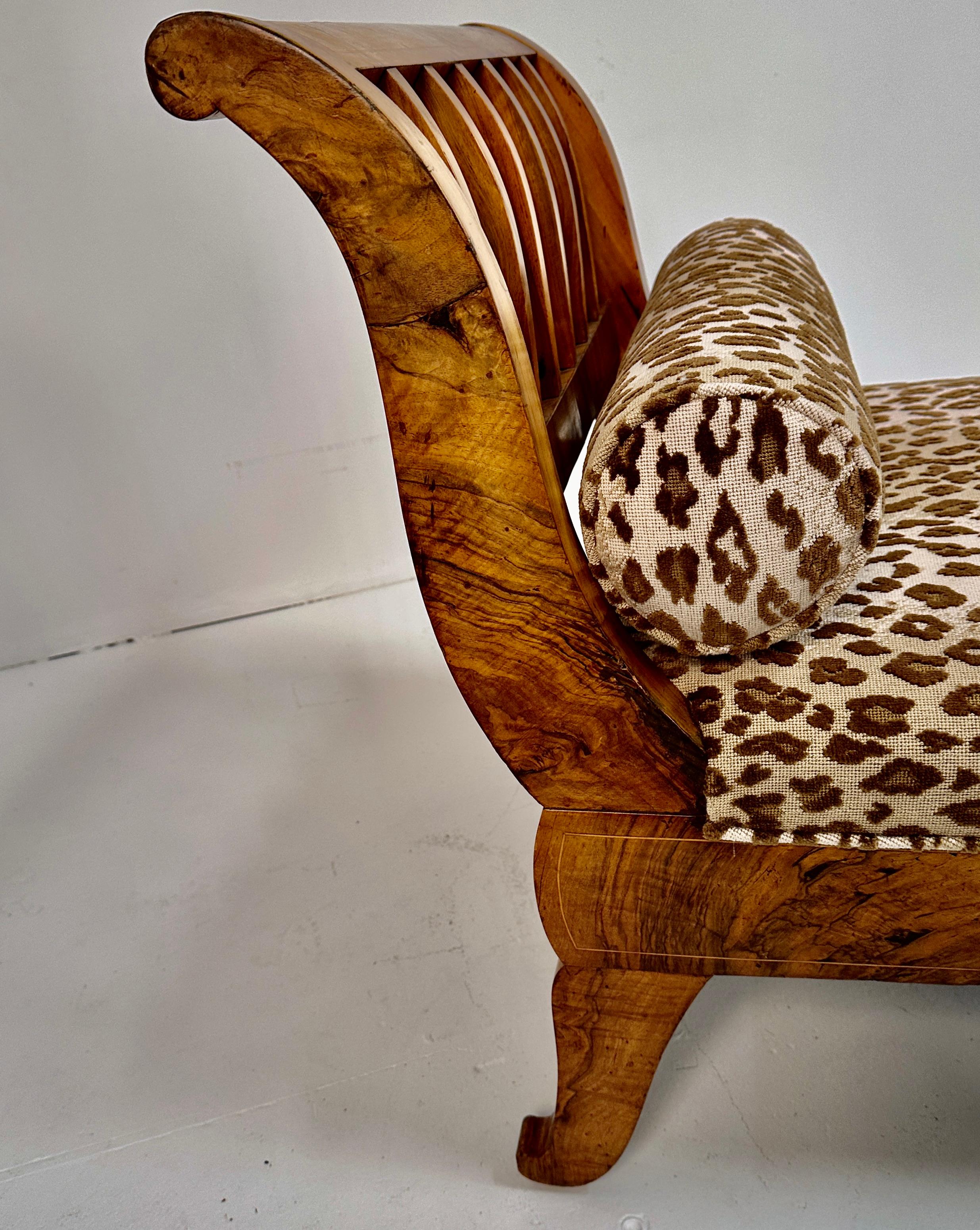 Austrian Biedermeier Chaise Longue, Viena, Austria c1830 For Sale
