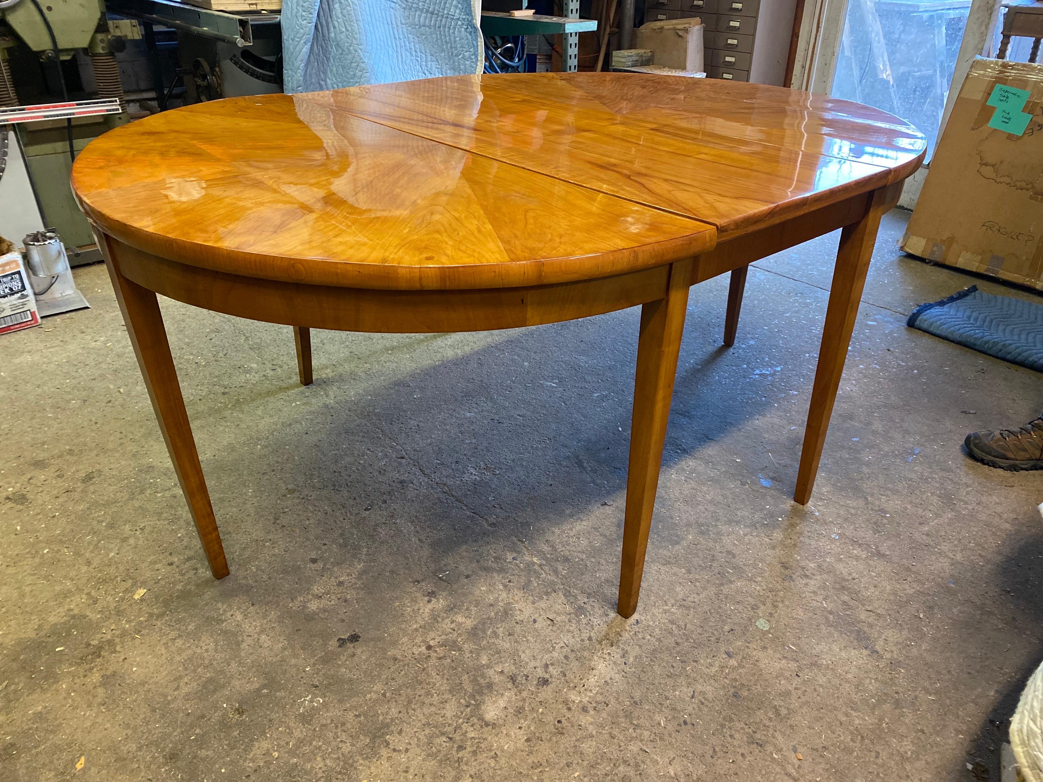 Table de salle à manger Biedermeier, Allemagne du Sud, vers 1815 en vente 5