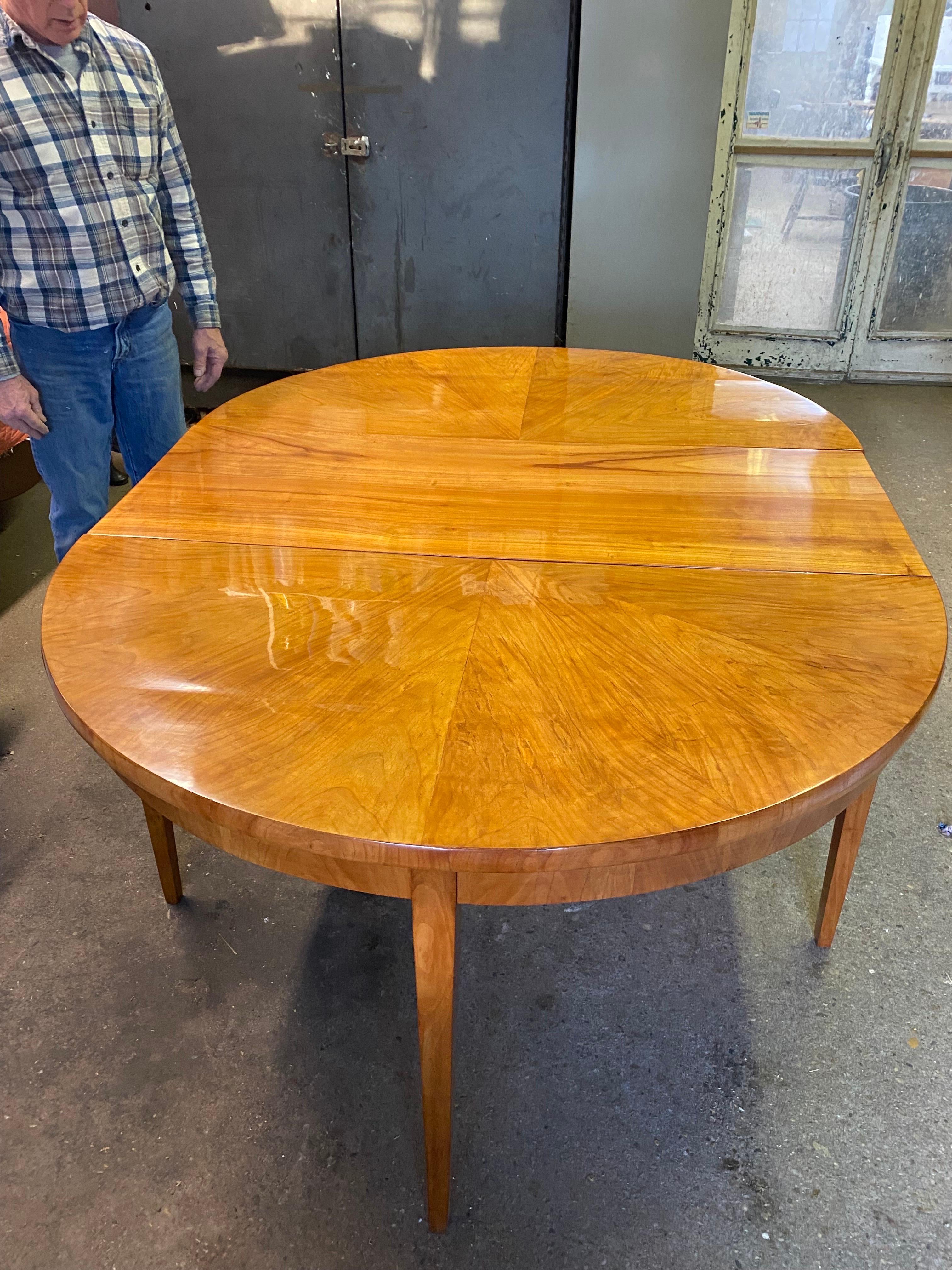 Table de salle à manger Biedermeier, Allemagne du Sud, vers 1815 en vente 1