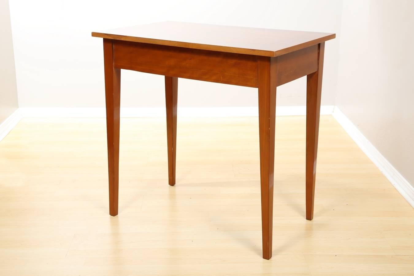 Biedermeier Cherry Table with Marquetry Details, circa 1840 In Excellent Condition For Sale In Chicago, IL