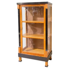 Vitrine Biedermeier en merisier, Autriche, datant d'environ 1820