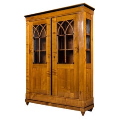 Vitrina Biedermeier de madera de cerezo, Alemania, siglo XIX, totalmente restaurada