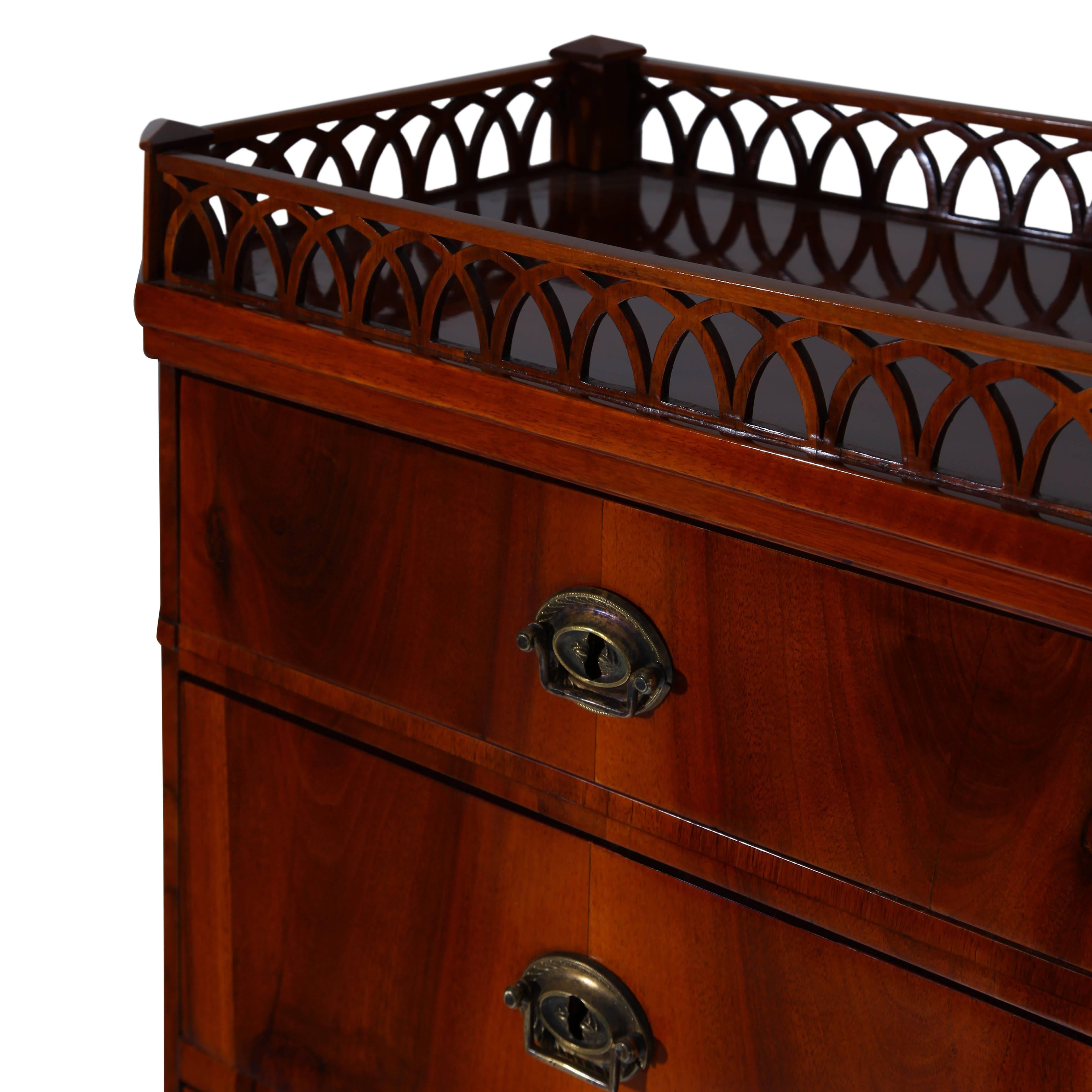 Biedermeier Chest of Drawers, 1830s In Good Condition In Greding, DE