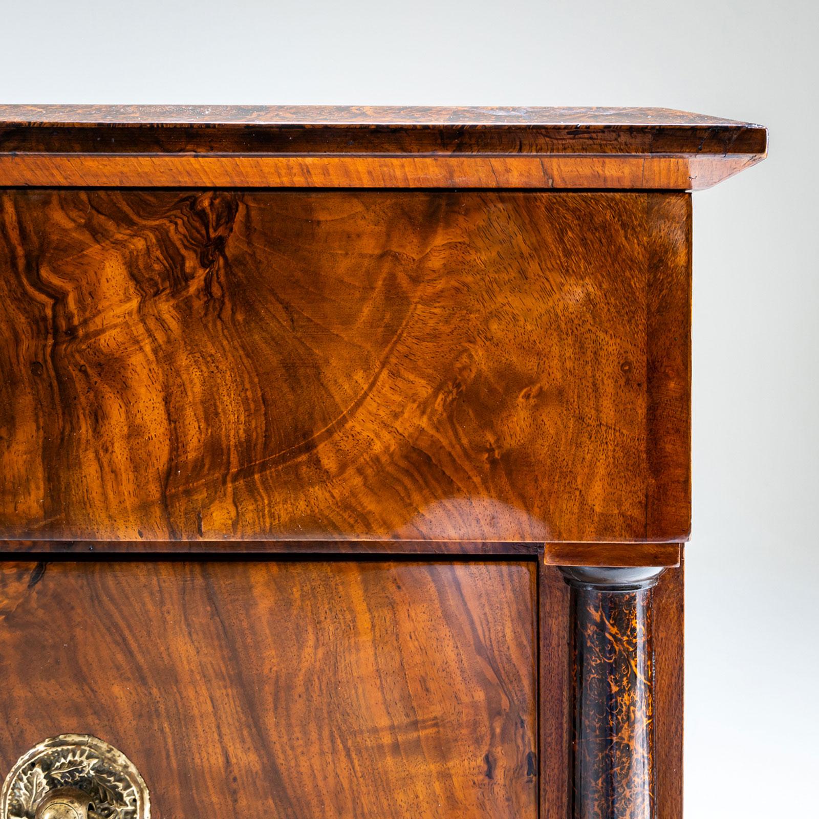 Noce Cassettiera Biedermeier, prima metà del XIX secolo in vendita