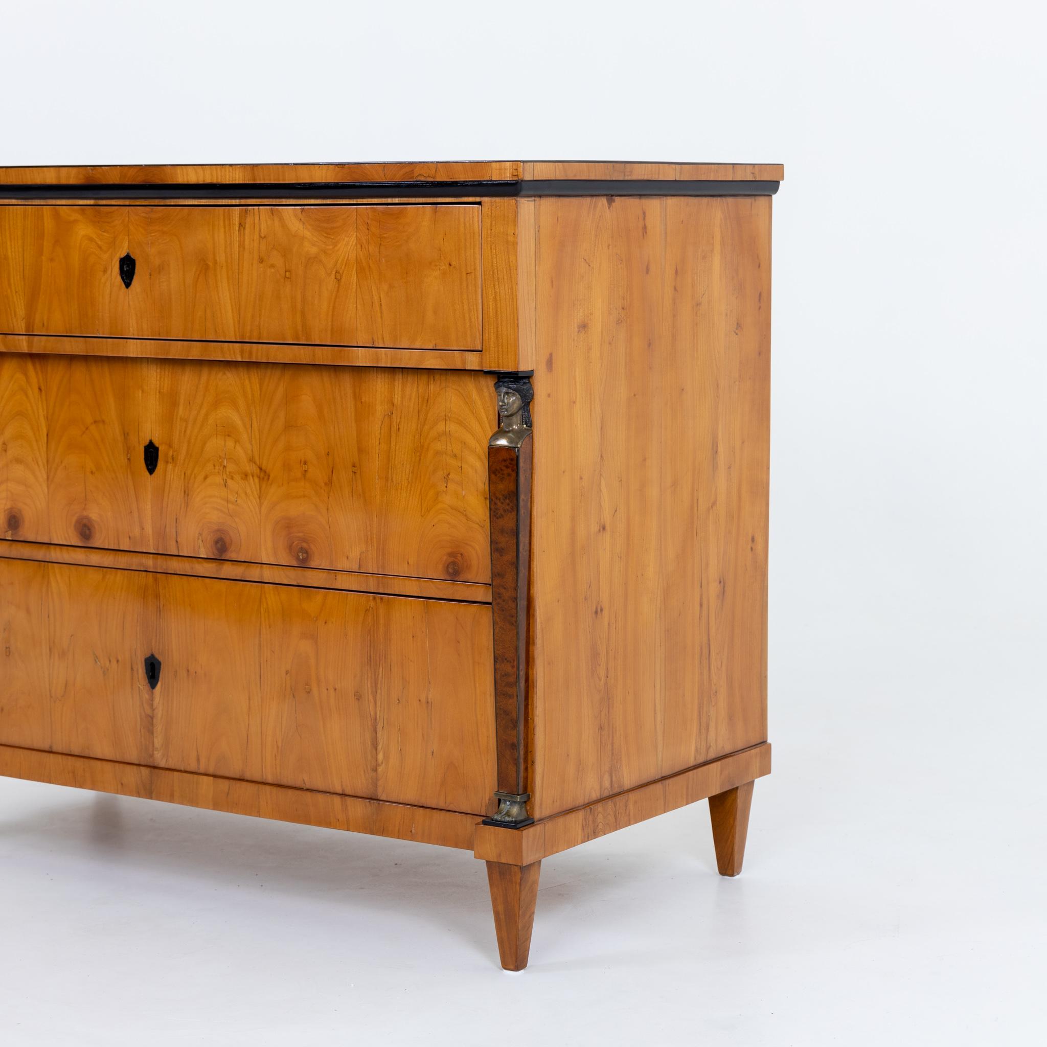 Early 19th Century Biedermeier Chest of Drawers, circa 1815