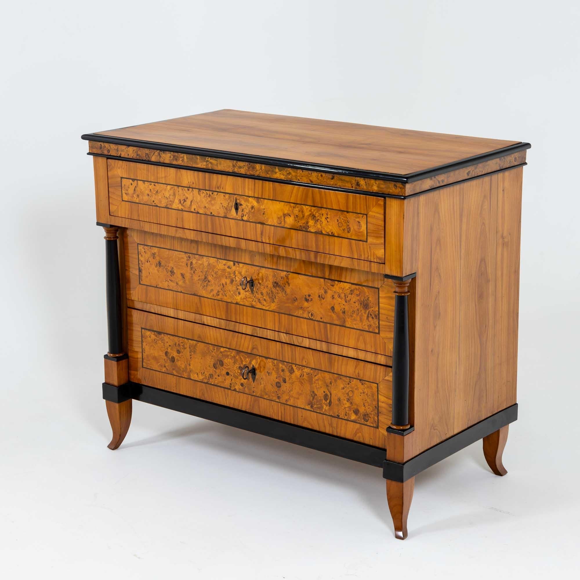 Cassettone Biedermeier, 1820 circa In condizioni buone in vendita a New York, NY