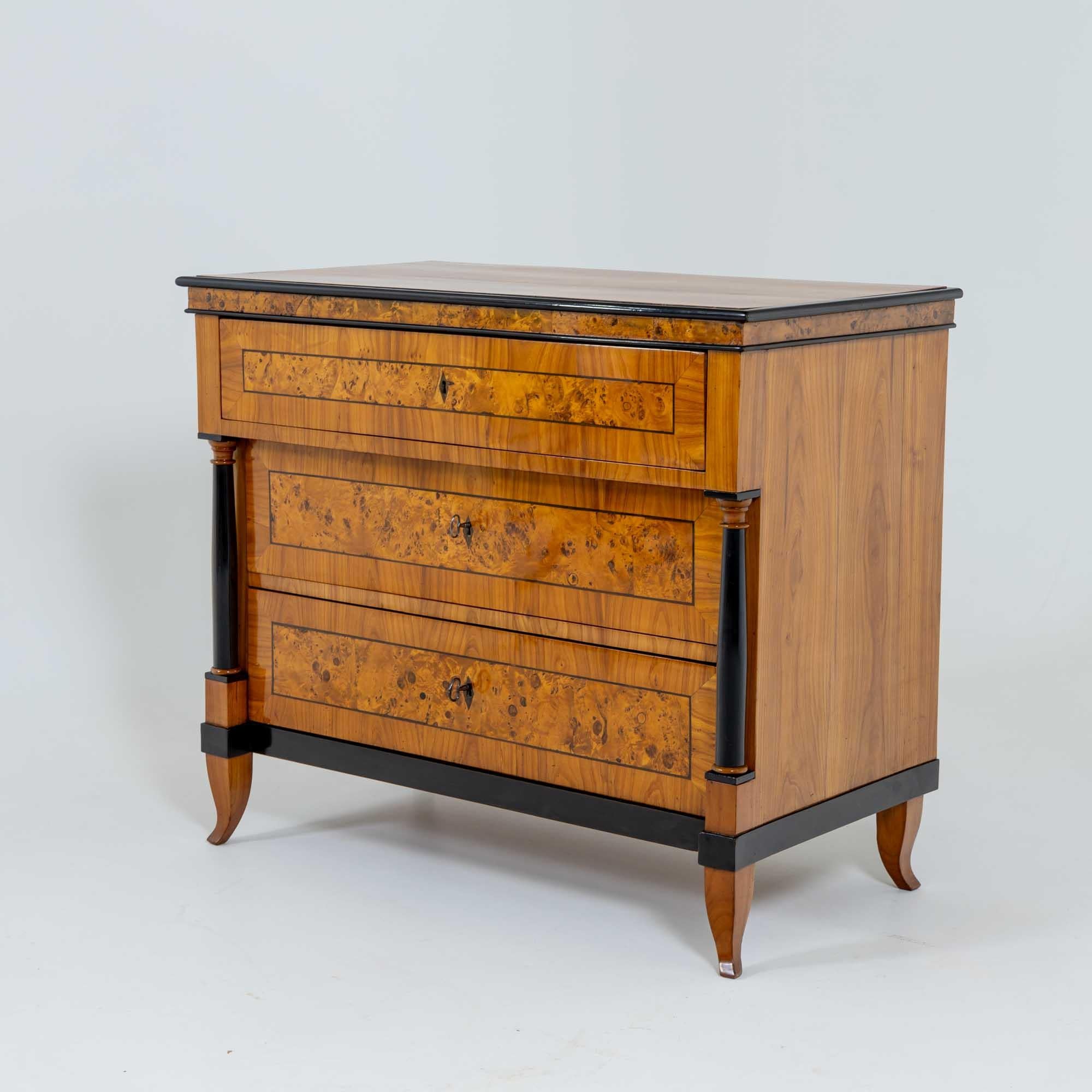 XIX secolo Cassettone Biedermeier, 1820 circa in vendita
