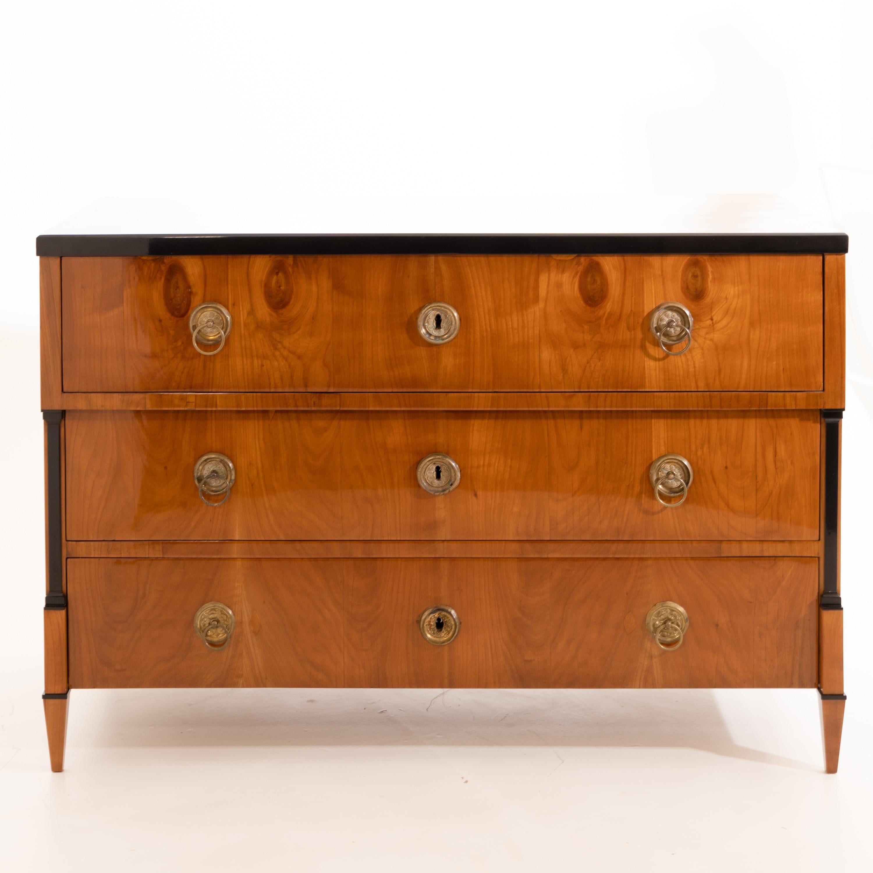 Biedermeier Chest of Drawers, Early 19th Century In Good Condition In Greding, DE