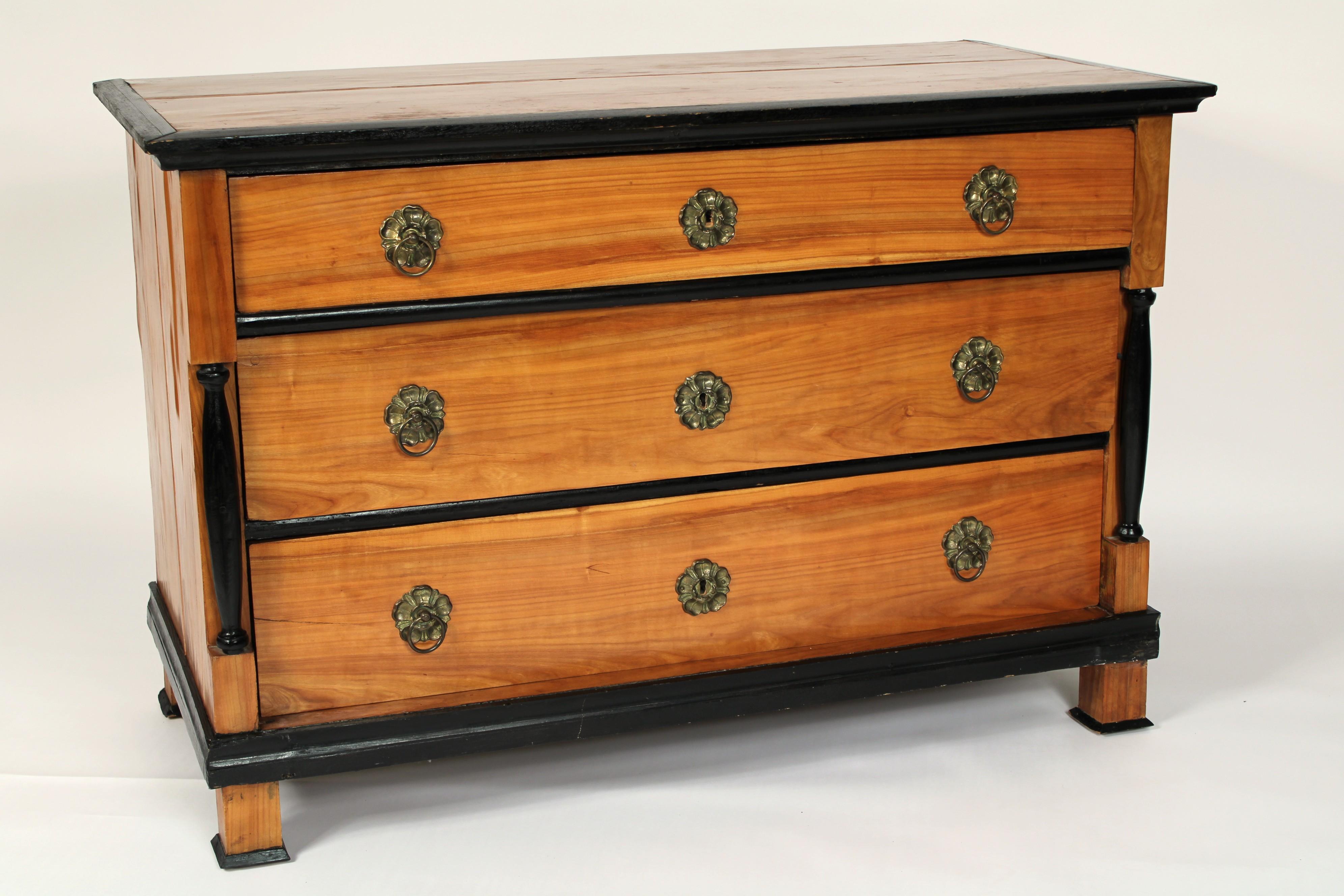Biedermeier Chest of Drawers In Good Condition For Sale In Laguna Beach, CA