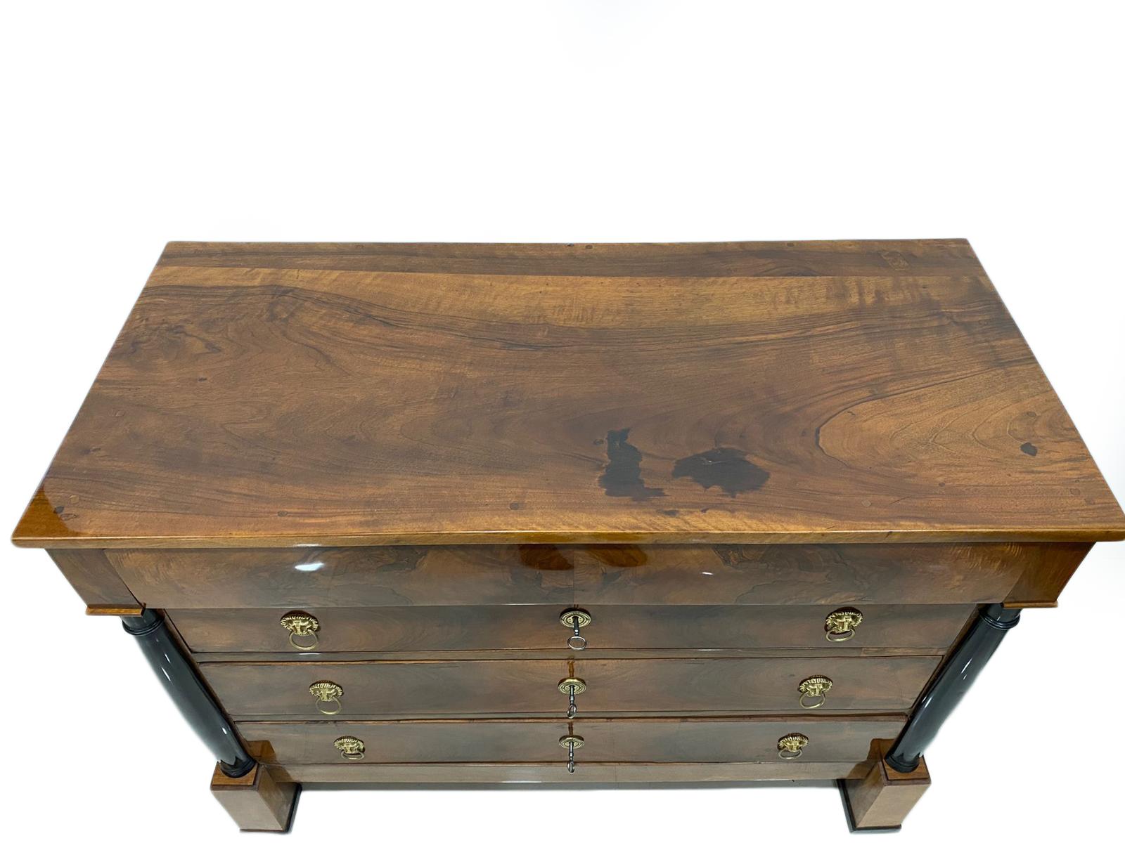 Biedermeier Chest of Drawers, France, 19th Century For Sale 1
