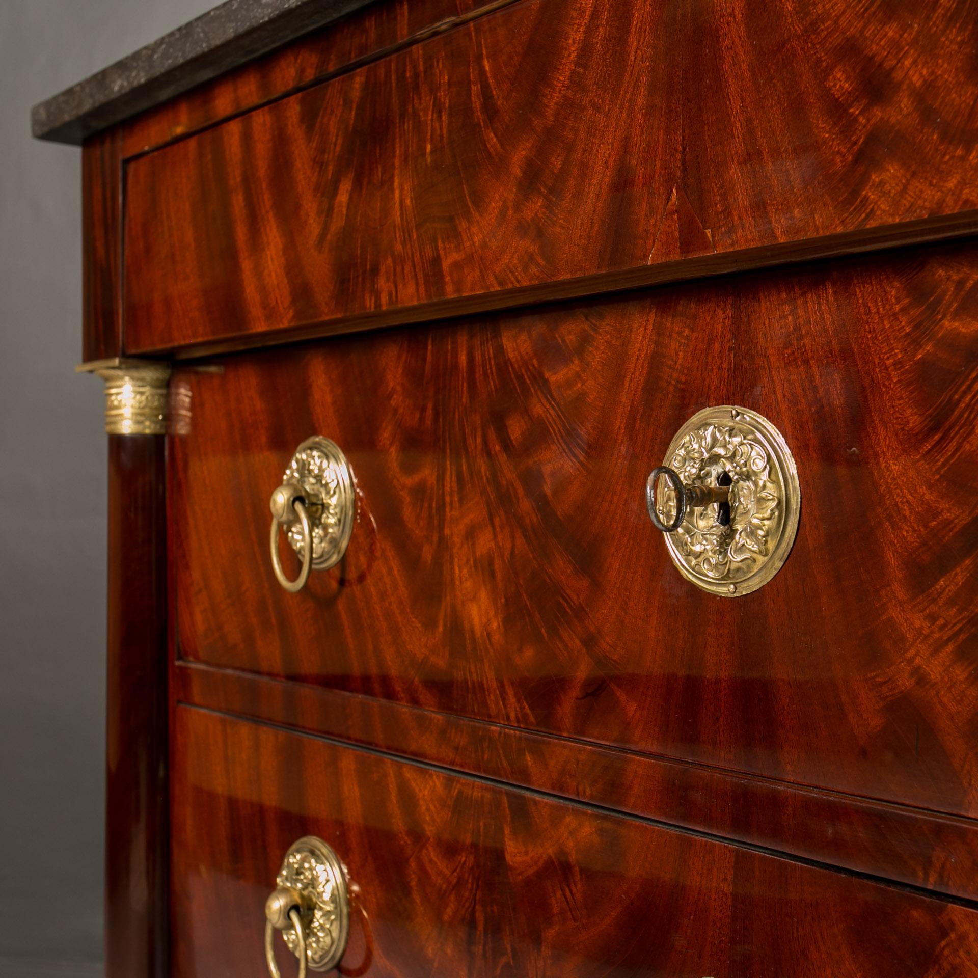 Biedermeier Chest of Drawers, France, 19th Century For Sale 2