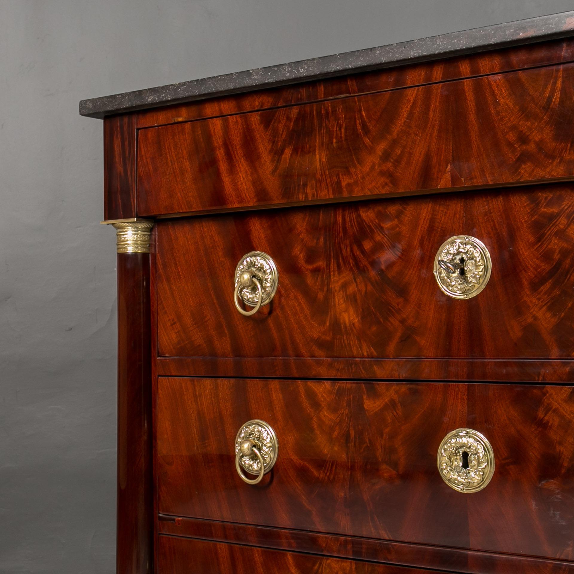 Biedermeier Chest of Drawers, France, 19th Century For Sale 3