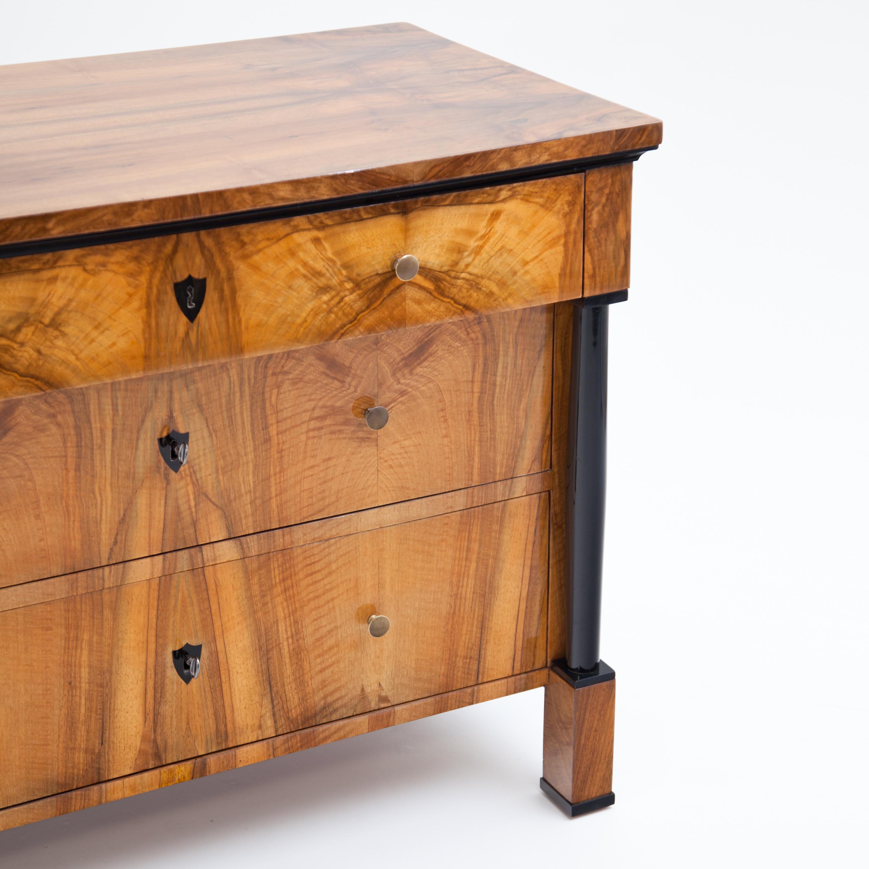 Early 19th Century Biedermeier Chest of Drawers, Franconia, circa 1820