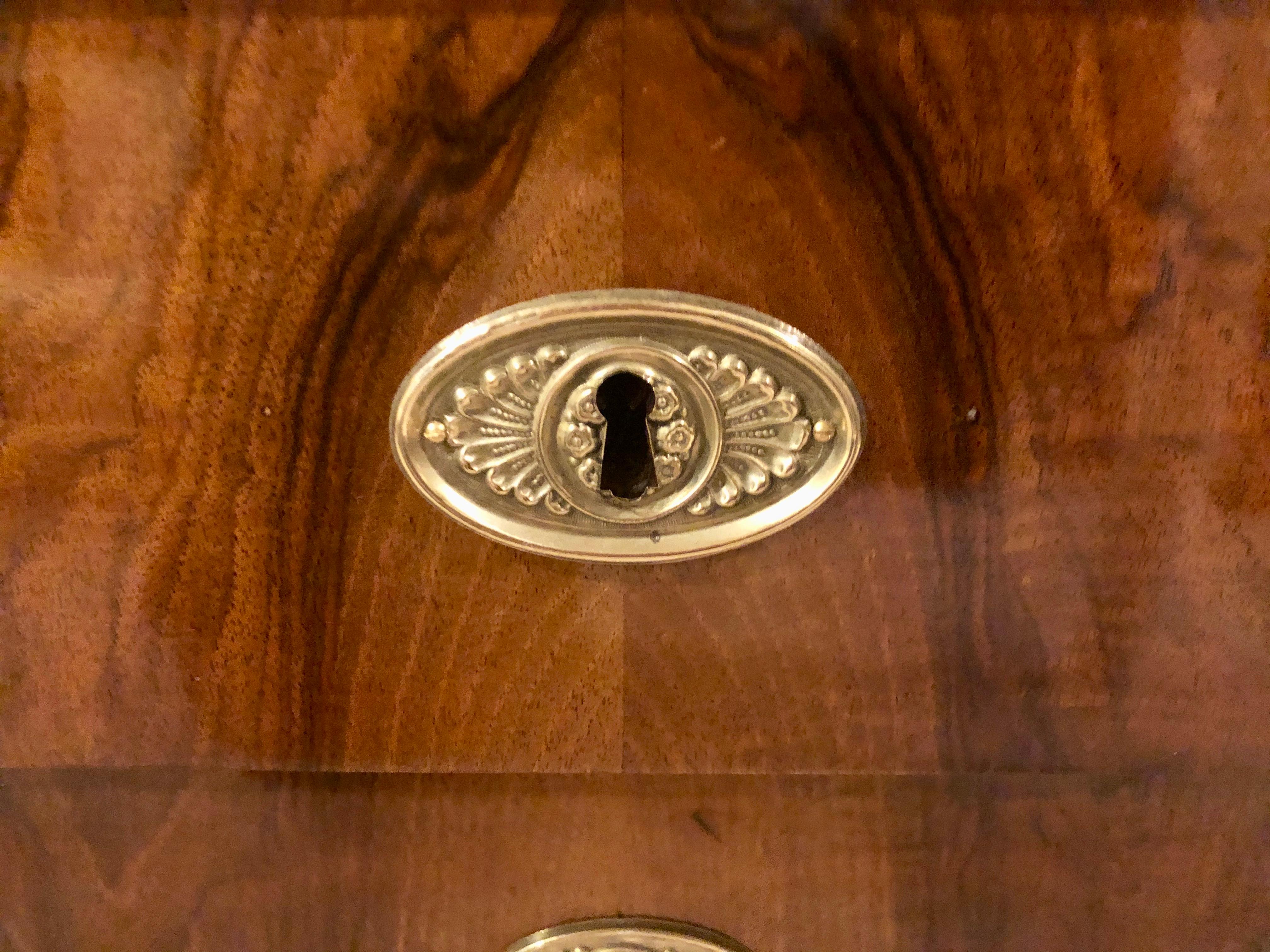 biedermeier chest of drawers