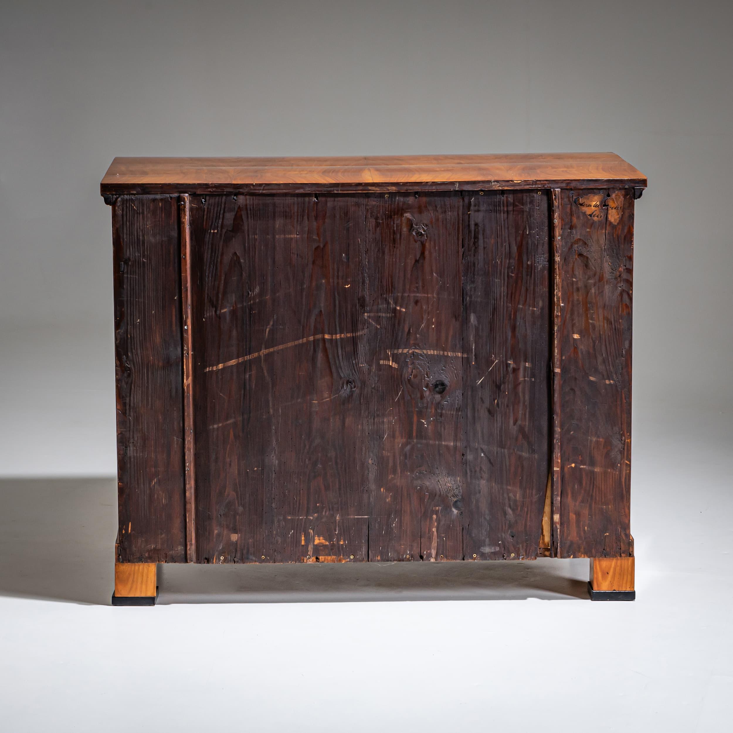 Biedermeier Chest of Drawers, Germany, circa 1820 in vendita 1