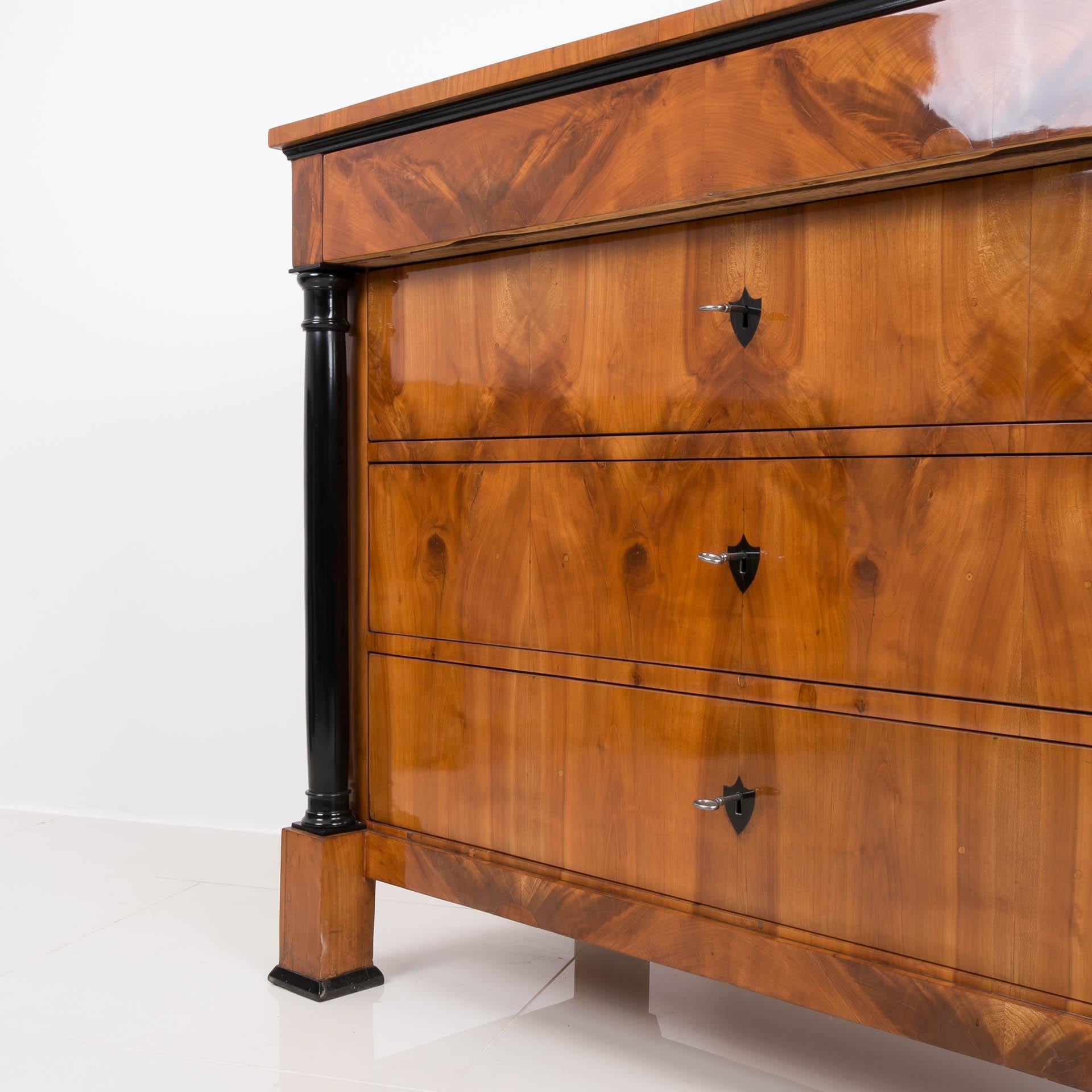 Biedermeier Chest of Drawers, Germany, Early 19th Century 1