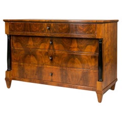 Biedermeier Chest of Drawers in Walnut Veneer, Germany, 19th Century