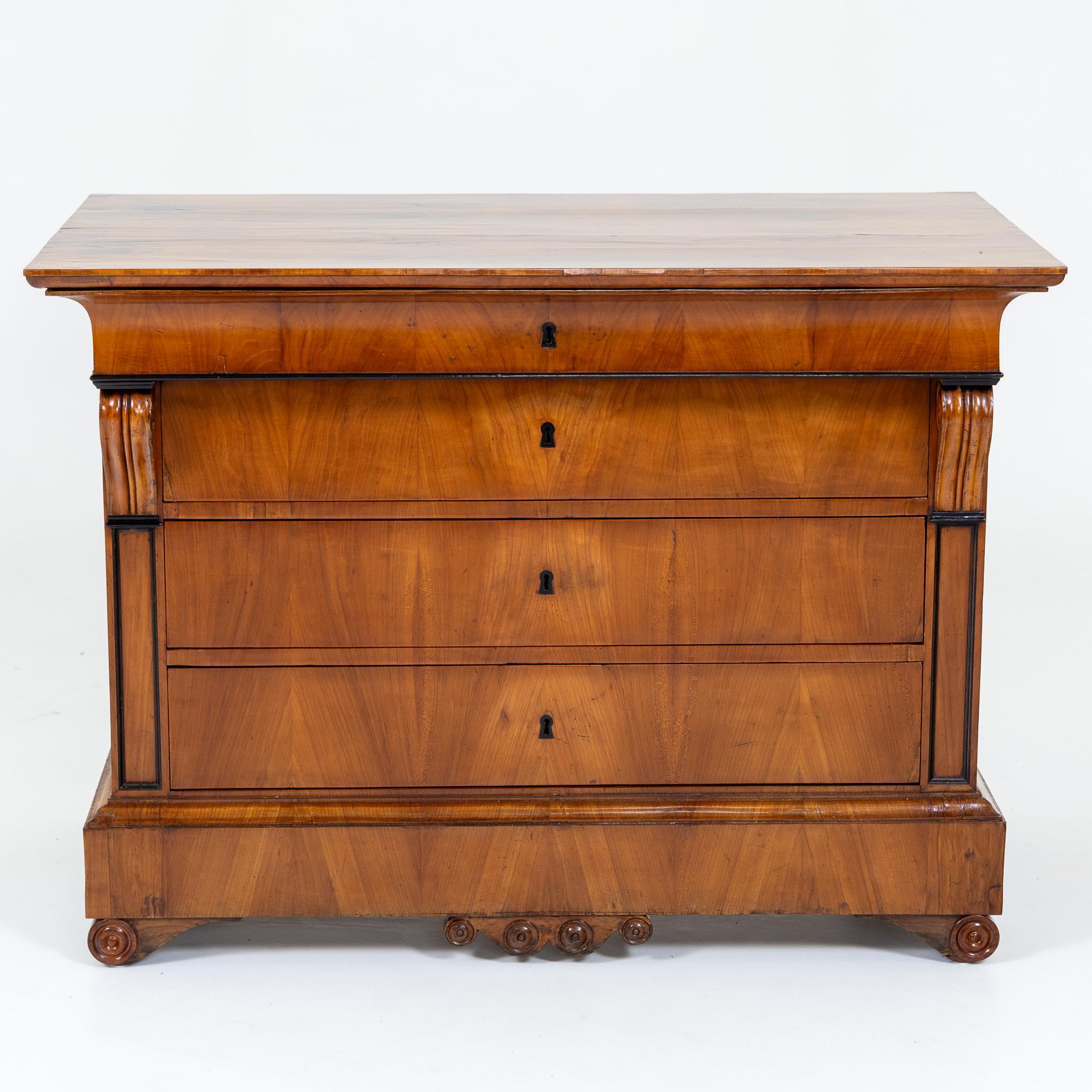 Polished Biedermeier Chest of Drawers, polished Cherry veneer, four drawers, circa 1830 For Sale