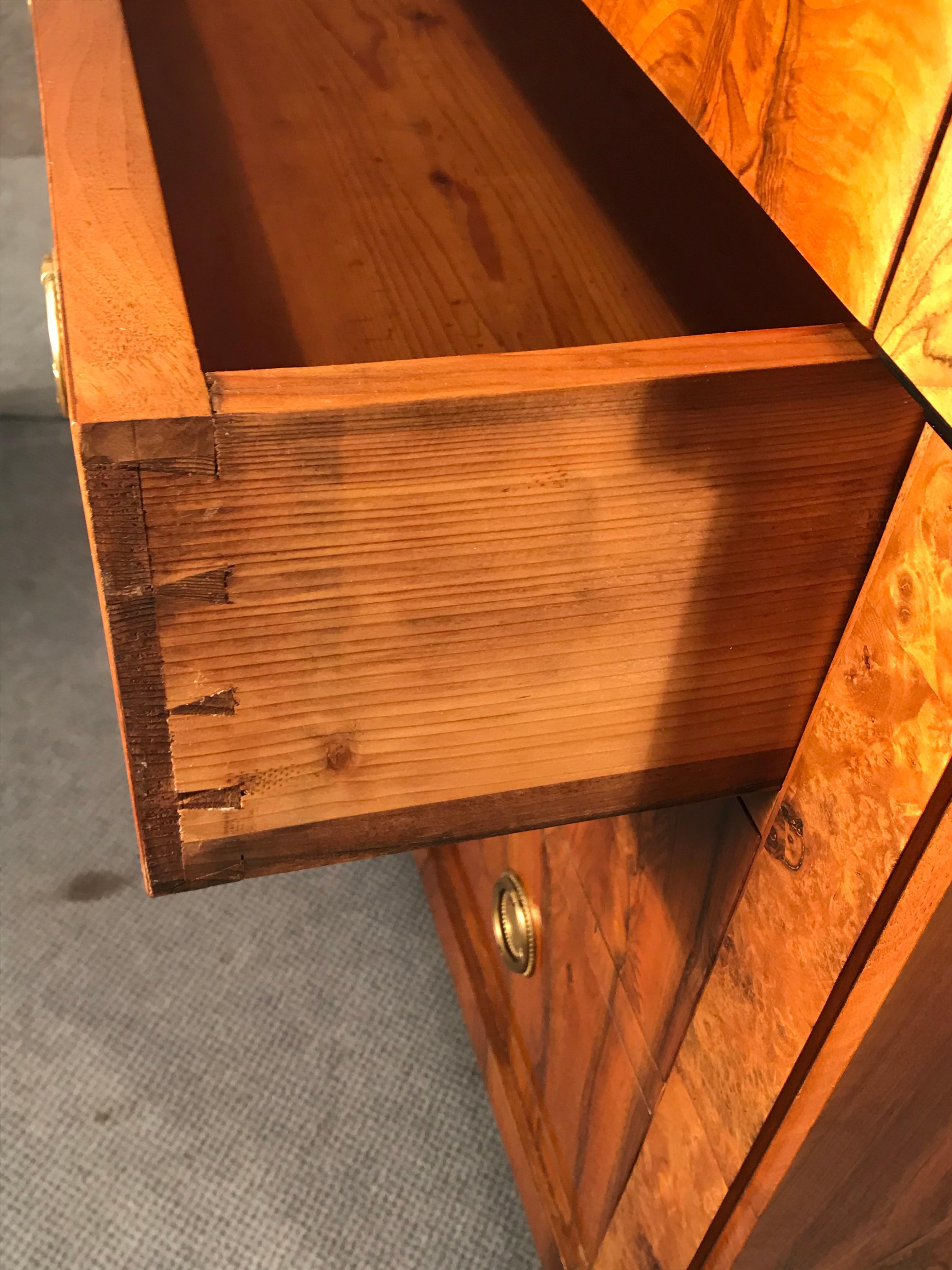 Biedermeier Chest of Drawers, South German, 1820, Walnut  1