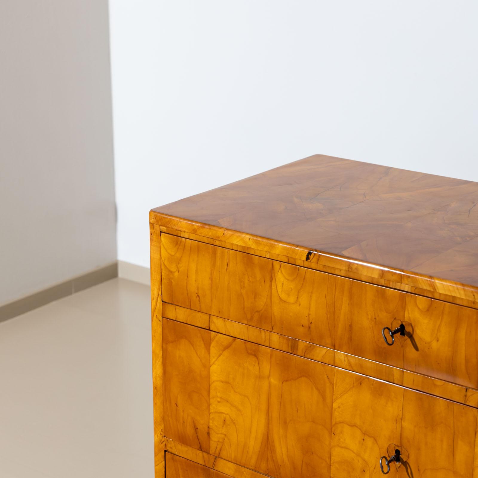 Biedermeier Kommode, Süddeutschland, München, um 1830 (Mittleres 19. Jahrhundert)