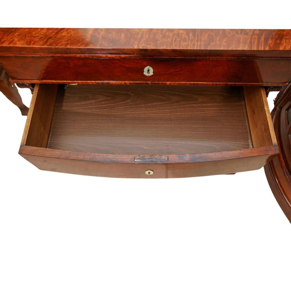 Cassettiera Biedermeier in noce e madreperla in vendita 1