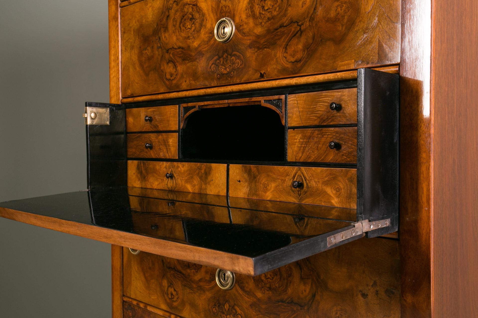 Cassettiera Biedermeier con segretaria, Austria, metà XIX secolo In condizioni buone in vendita a Wrocław, Poland