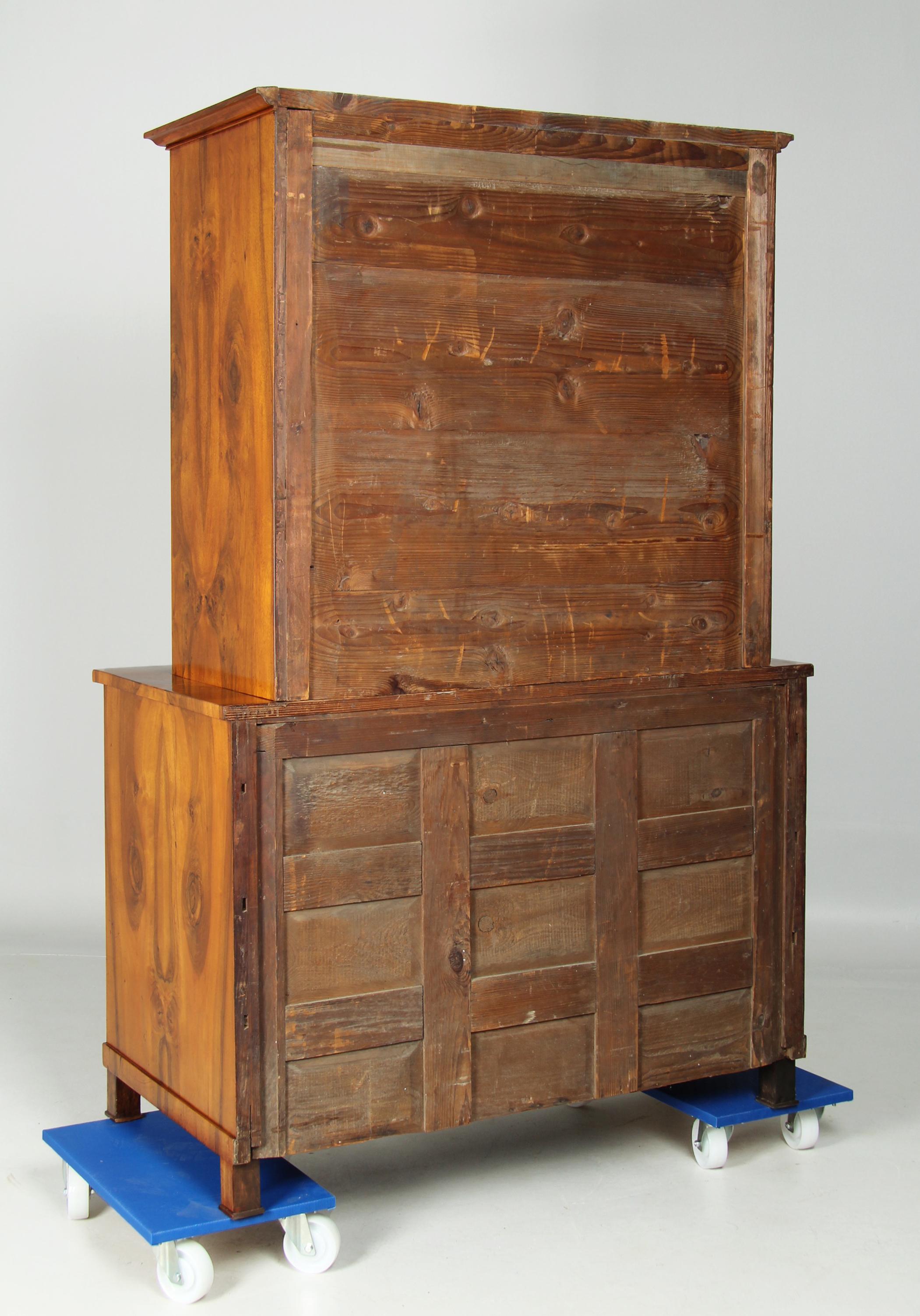 Arcón Biedermeier, Secretario o Gabinete, Nogal, Sur de Alemania, hacia 1830 en venta 13