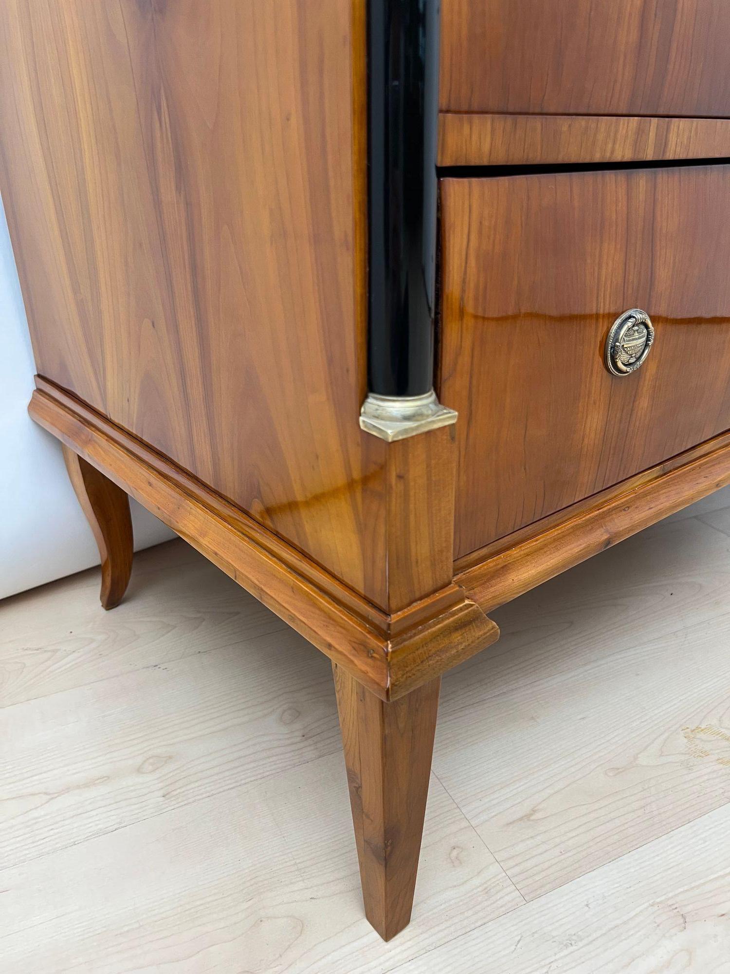 Biedermeier Kommode, Kirsche Furnier, Messing, Franken um 1820 im Angebot 7