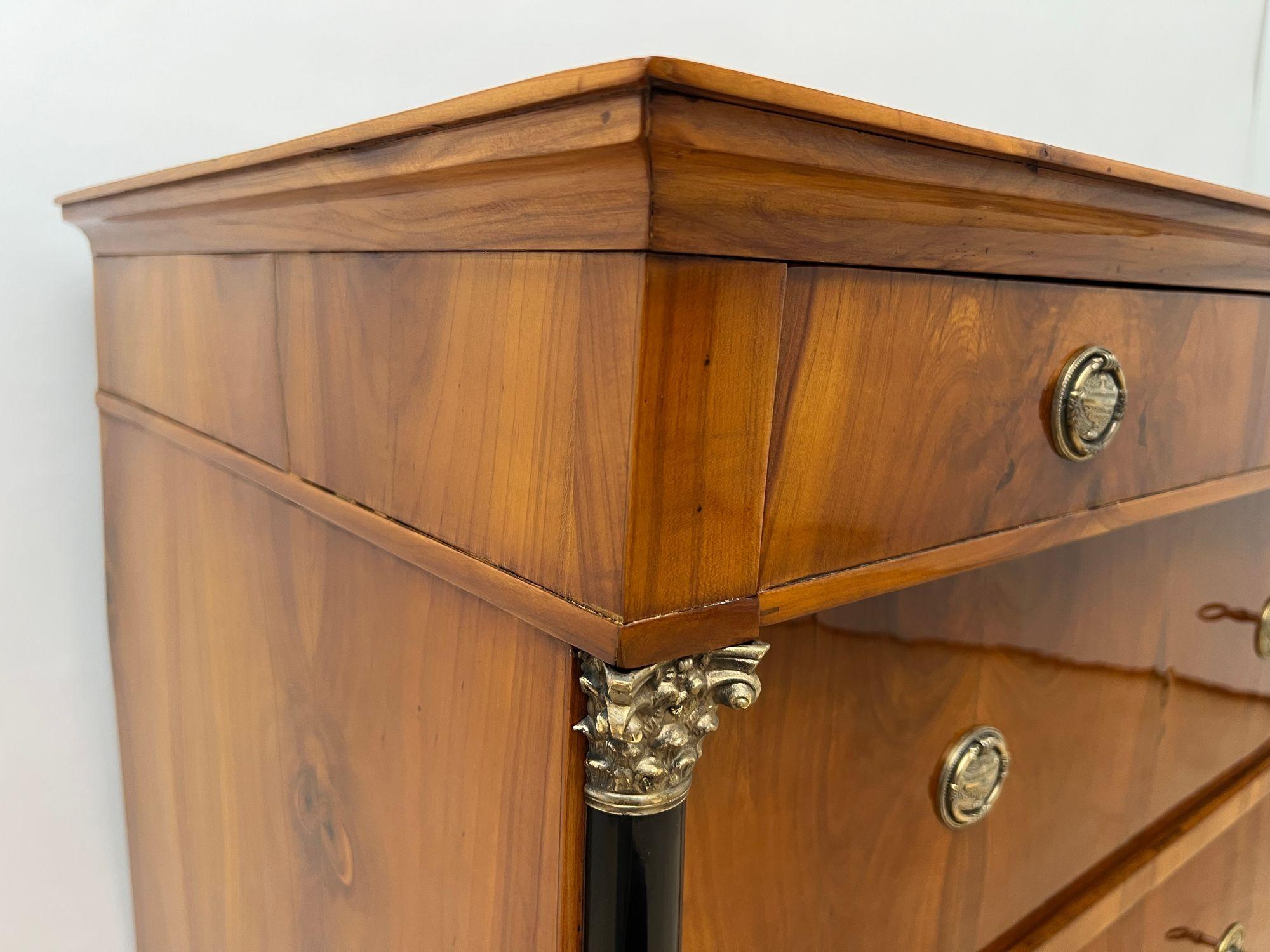 Biedermeier Kommode, Kirsche Furnier, Messing, Franken um 1820 im Angebot 8