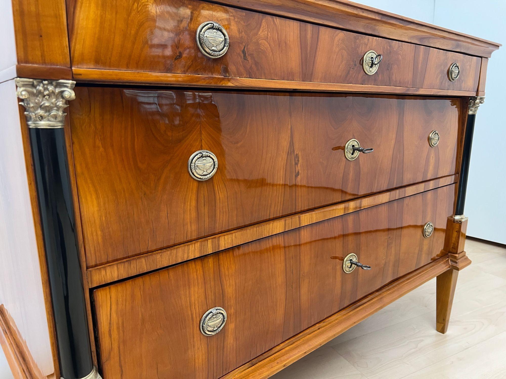 Biedermeier Kommode, Kirsche Furnier, Messing, Franken um 1820 im Angebot 12