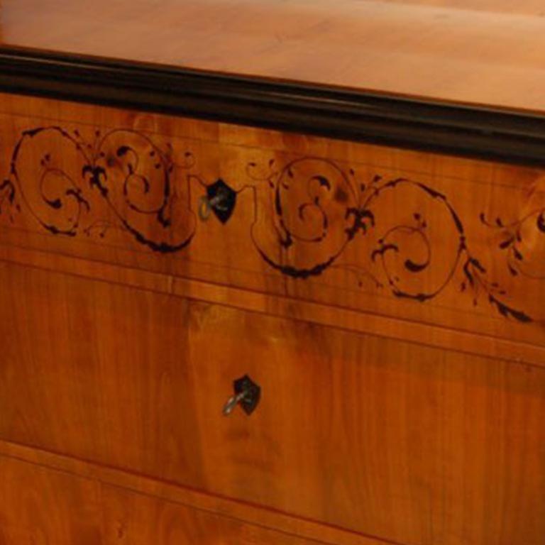 Biedermeier Commode In Excellent Condition In Pompano Beach, FL