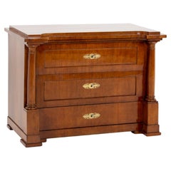 Commode Biedermeier, probabilmente Germania del Nord, 1820 circa