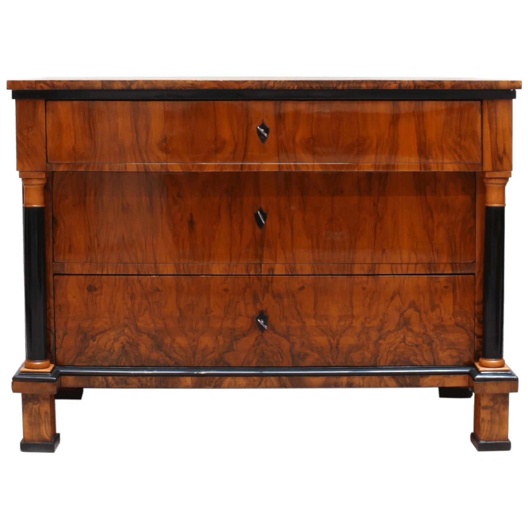 Biedermeier Commode, Walnut, Full-Columns, South Germany, circa 1820